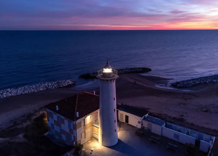 Апартаменты Lovely Flat Close To The Beach-beahost *