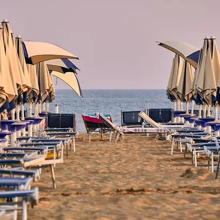 Διαμέρισμα Lovely Flat Close To The Beach-beahost Μπιμπιόνε