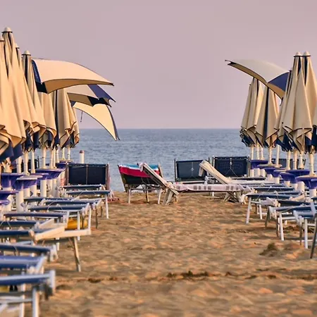 Lovely Flat Close To The Beach-beahost * Bibione