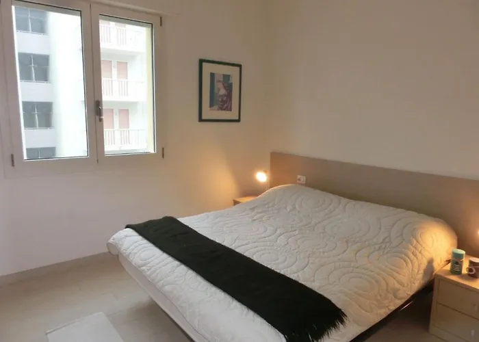 Apartment Lovely Flat Close To The Beach-beahost